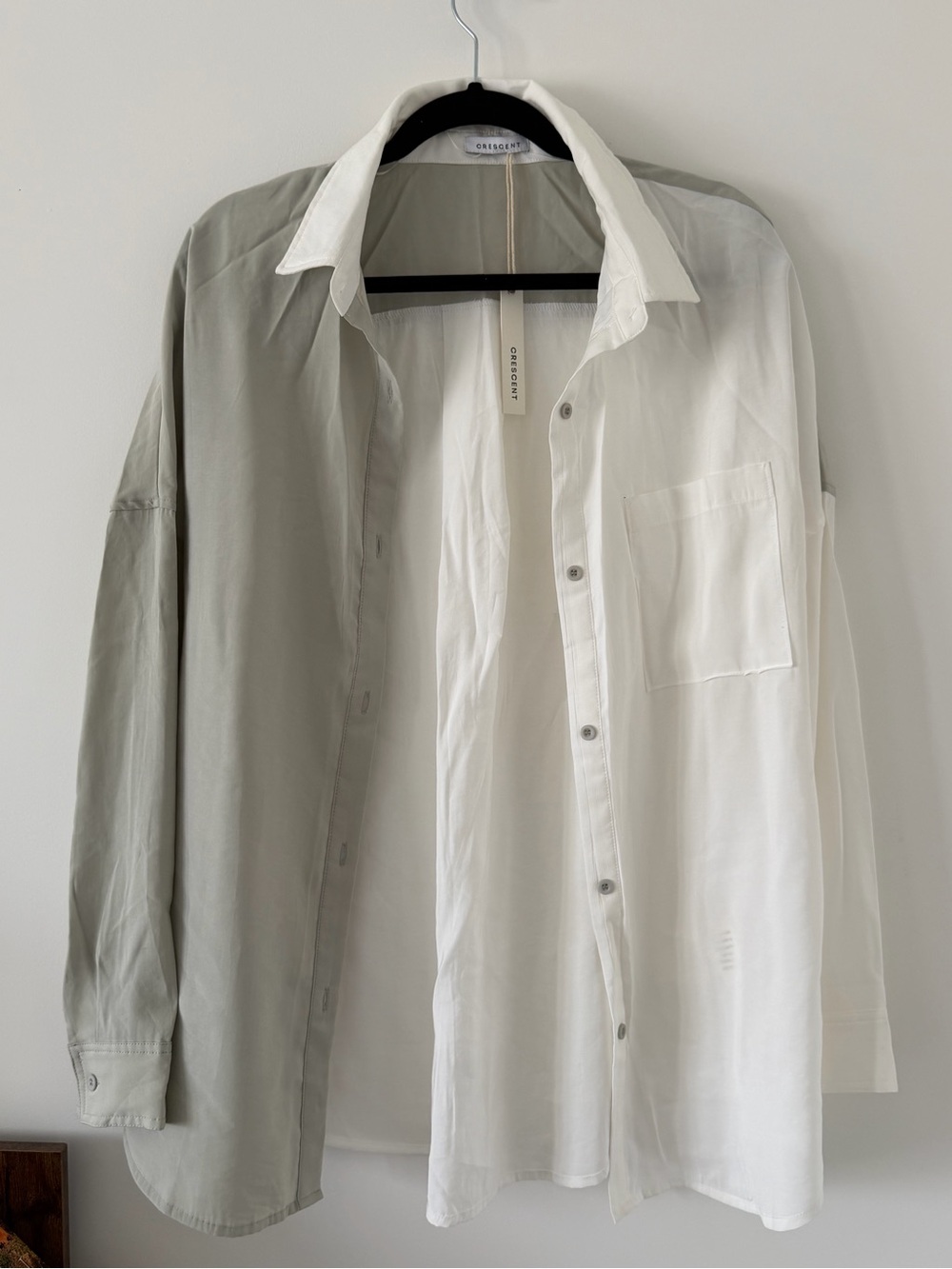 Minimal Two-Tone Oversized Button-Up Shirt | Effortless Neutral Chic(never worn)